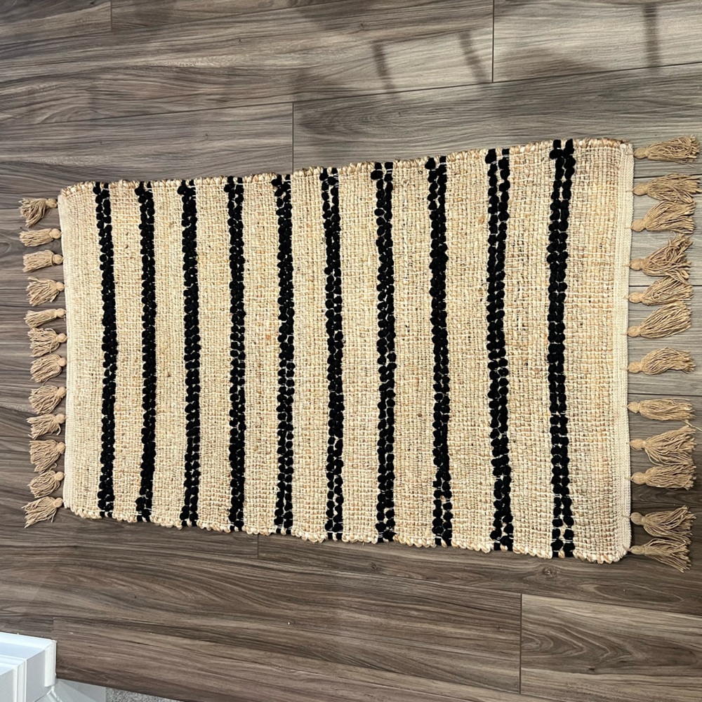 Nautica Jute Rug with Fringes